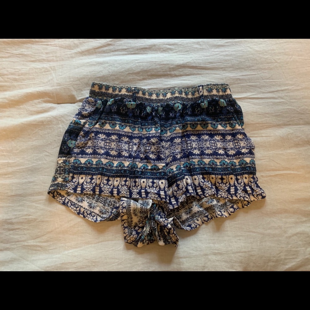 Flowy shorts with pockets!!